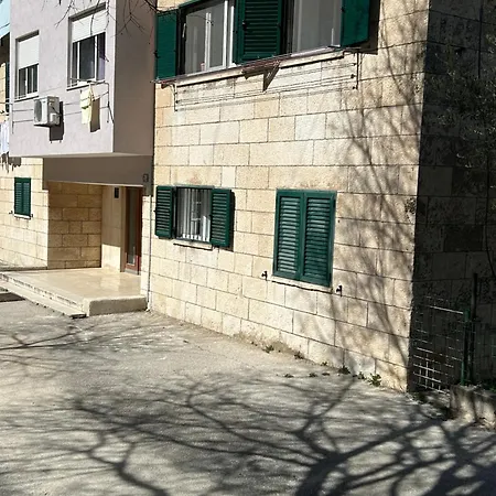 Meggy Apartment Split Exterior photo